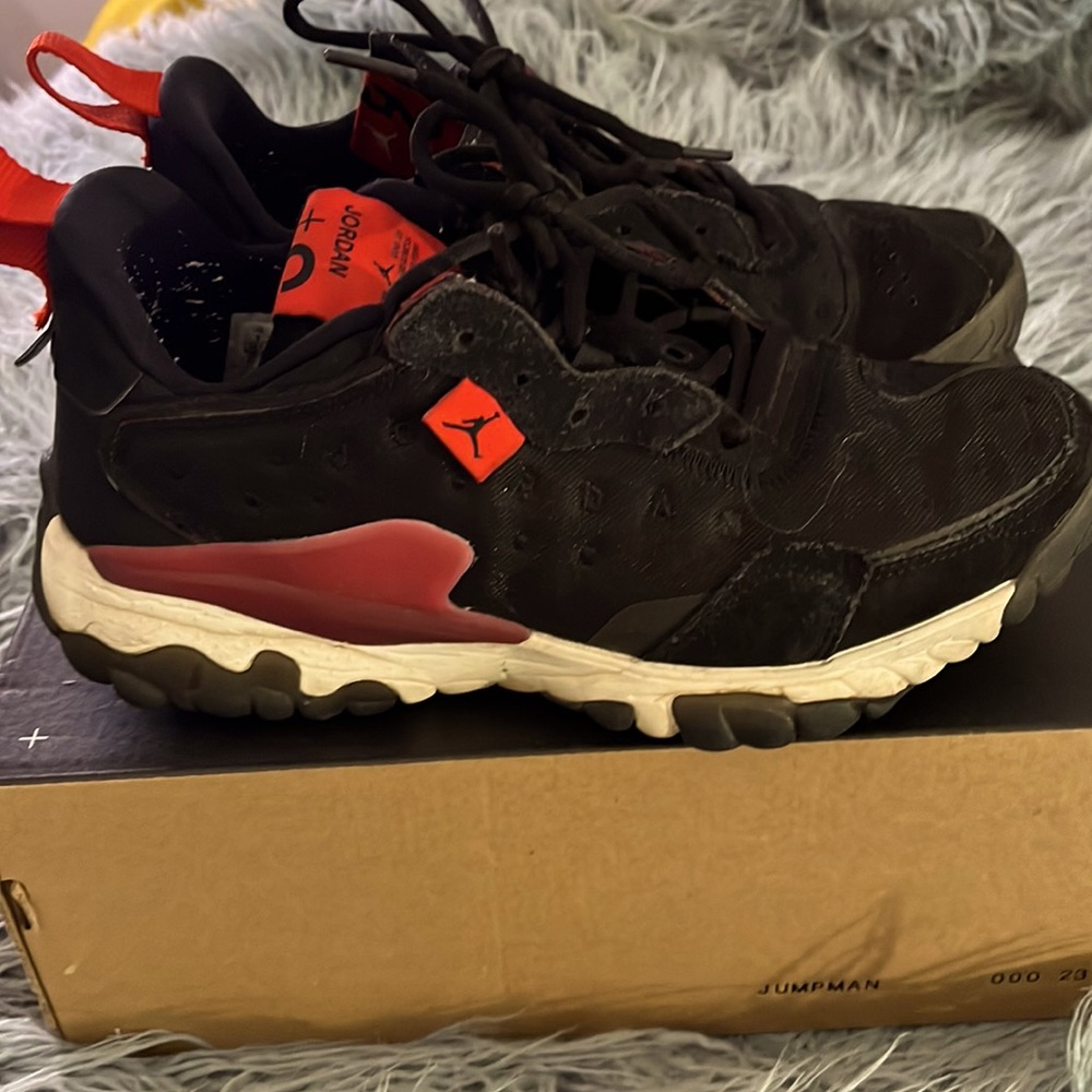 Woman’s’ Jordan Delta 2